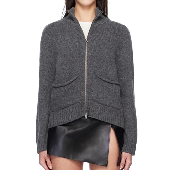 Gimaguas Sweaters - Gray Zip-Up Sweater